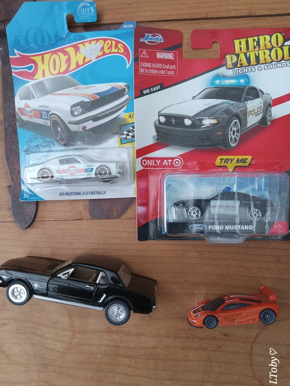Hot Wheels Ford Mustangs Car Bundle